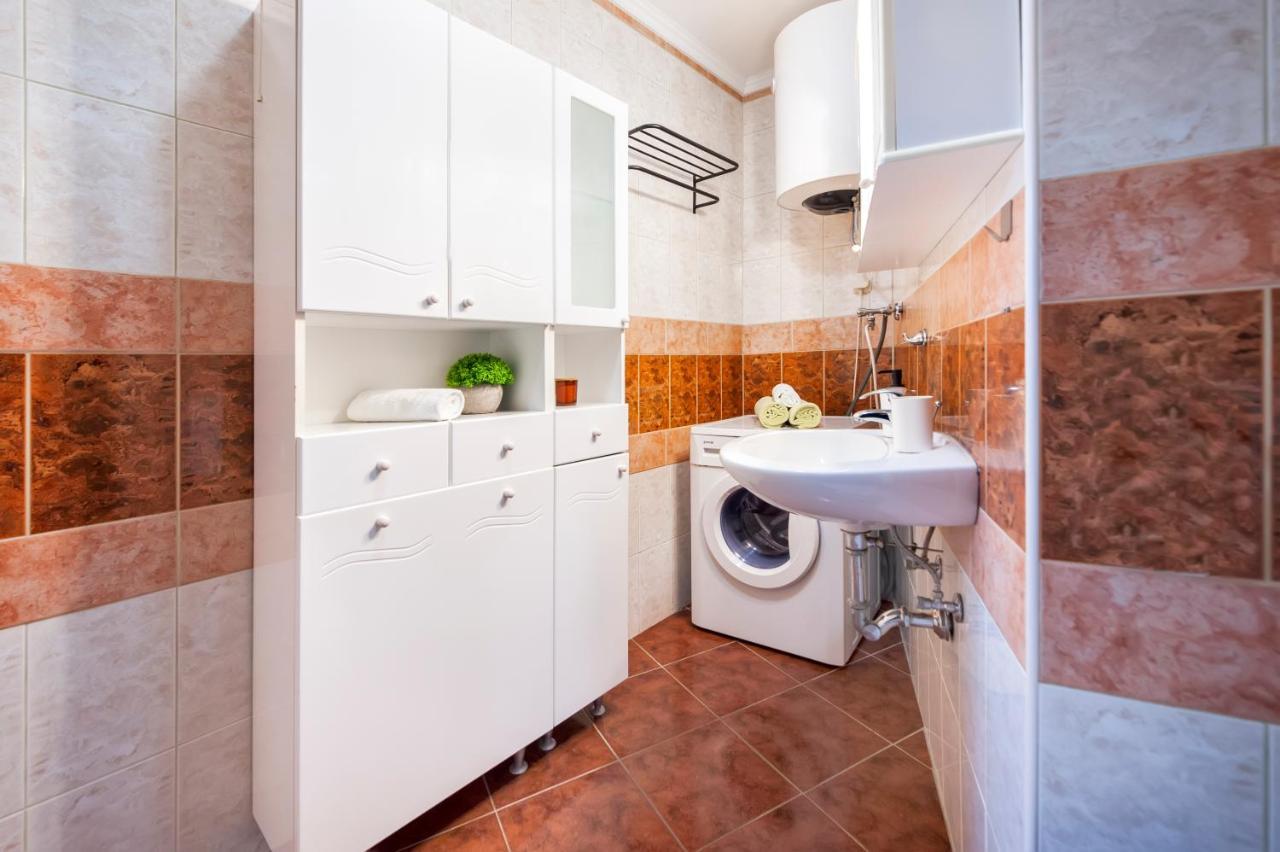 Ap Downtown Apartment Rovinj Exterior foto