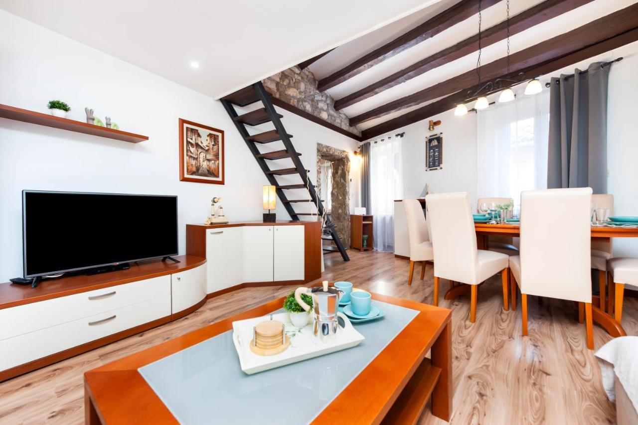Ap Downtown Apartment Rovinj Exterior foto